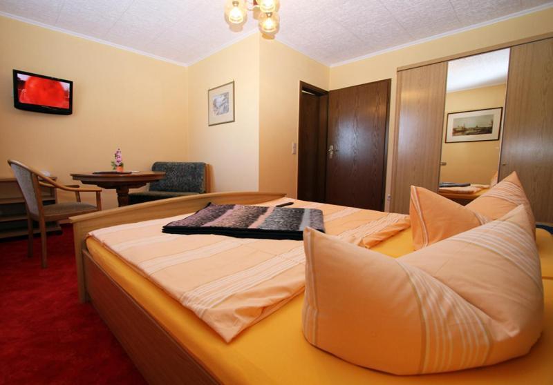 Familienhotel Zur Linde Panschwitz-Kuckau Pokoj fotografie