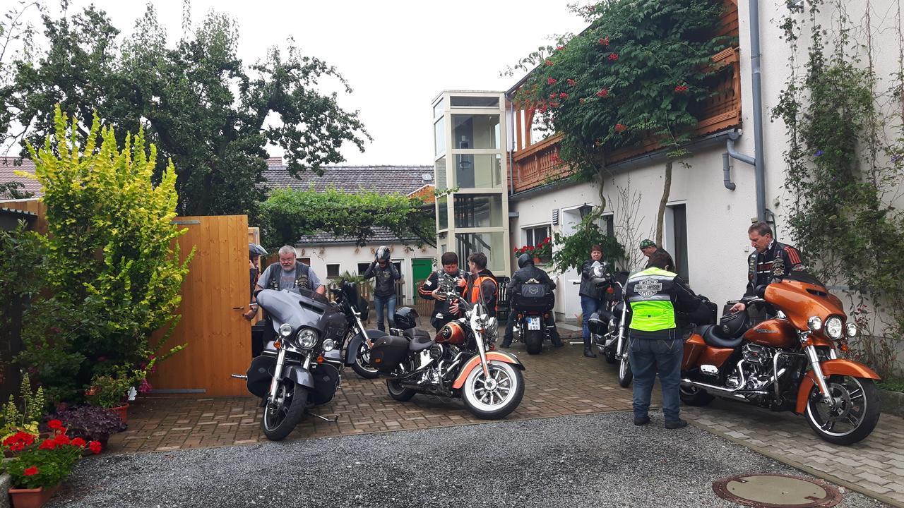 Familienhotel Zur Linde Panschwitz-Kuckau Exteriér fotografie